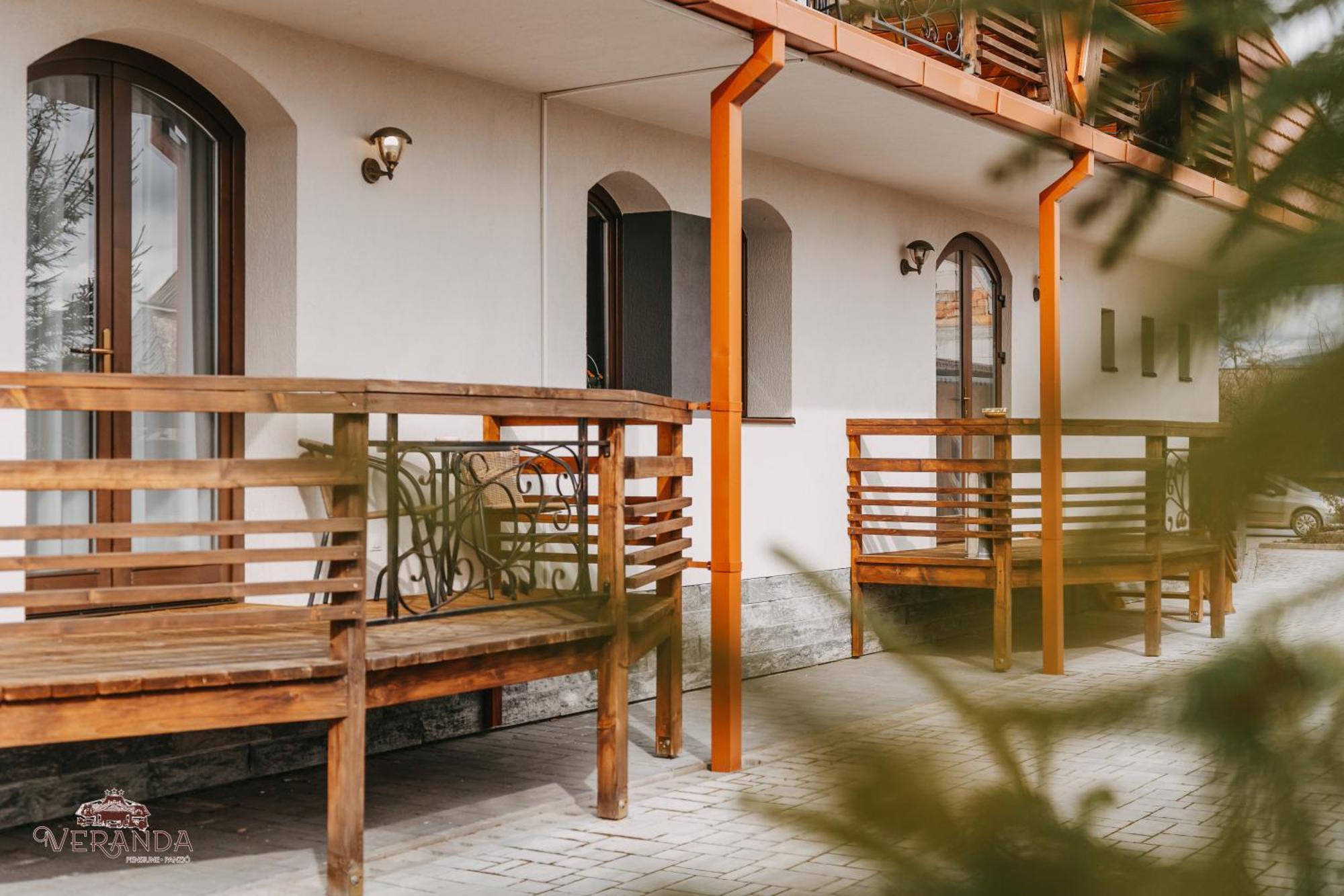 Veranda Panzio Remetea  Exterior photo
